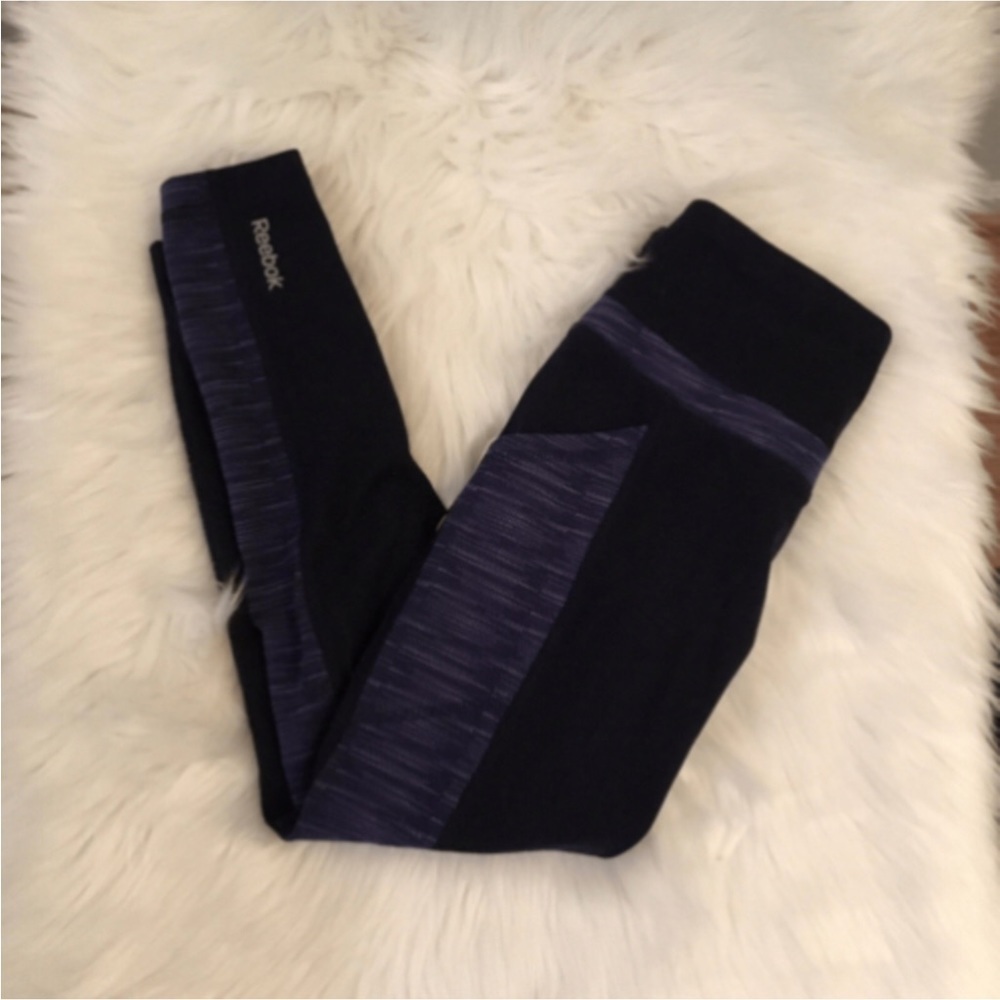 REEBOK Woman’s XS high waist Tight Fit With Pockets workout activewear
